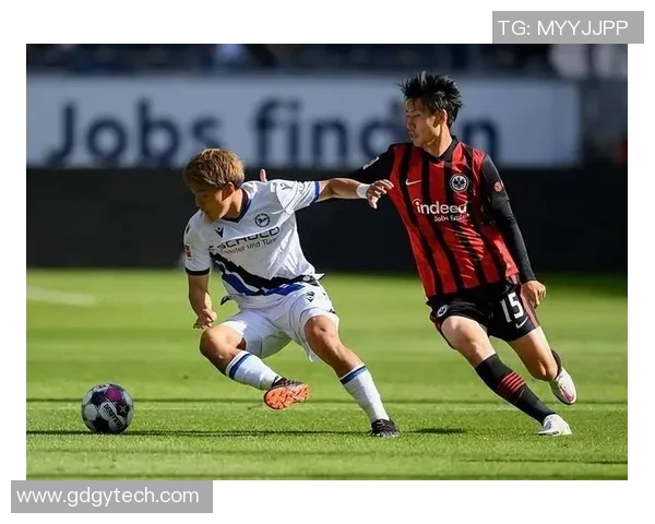 足球明星刘婷的身高揭秘她在赛场上的优势与影响力分析